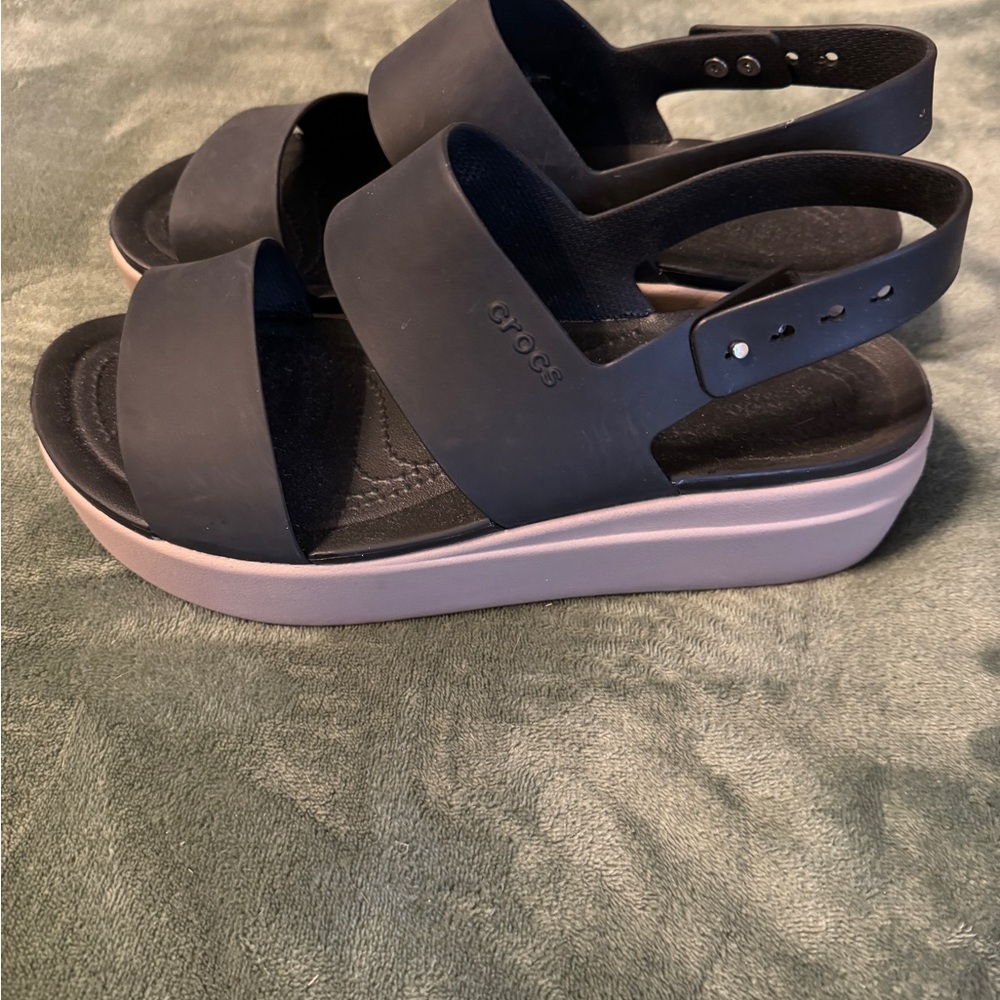 Like New Crocs Brooklyn Low Wedge Sandals Ladies 10 W